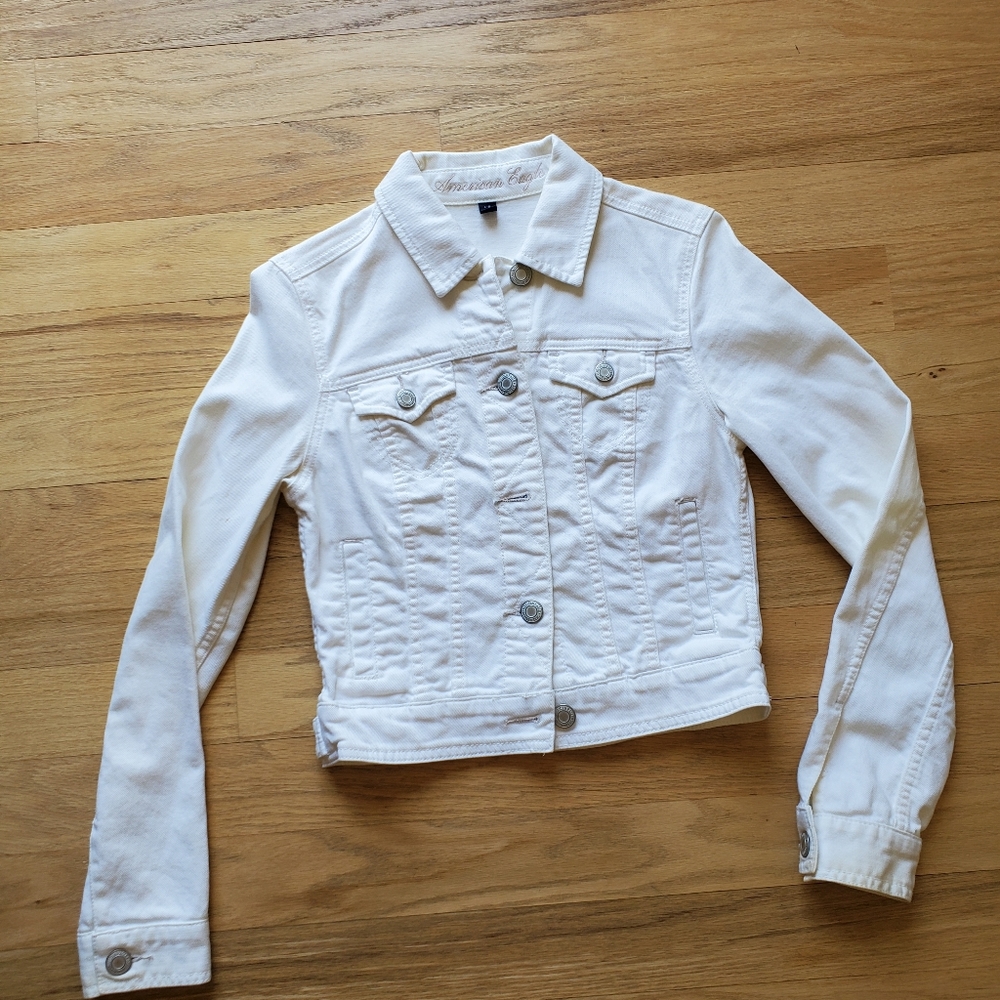 ✨American Eagle Crop Jean Jacket -S